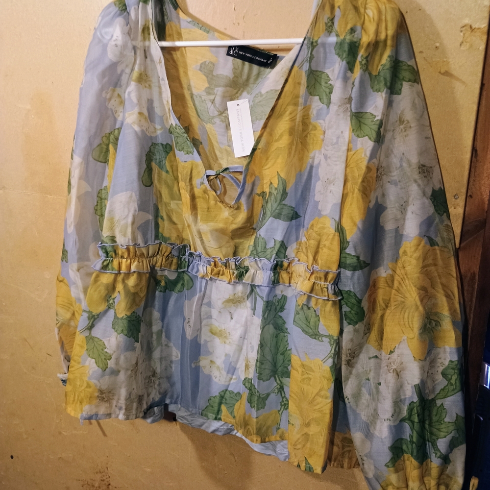 New York & Company Floral Blouse with Lace-Up Detail XL NWT!